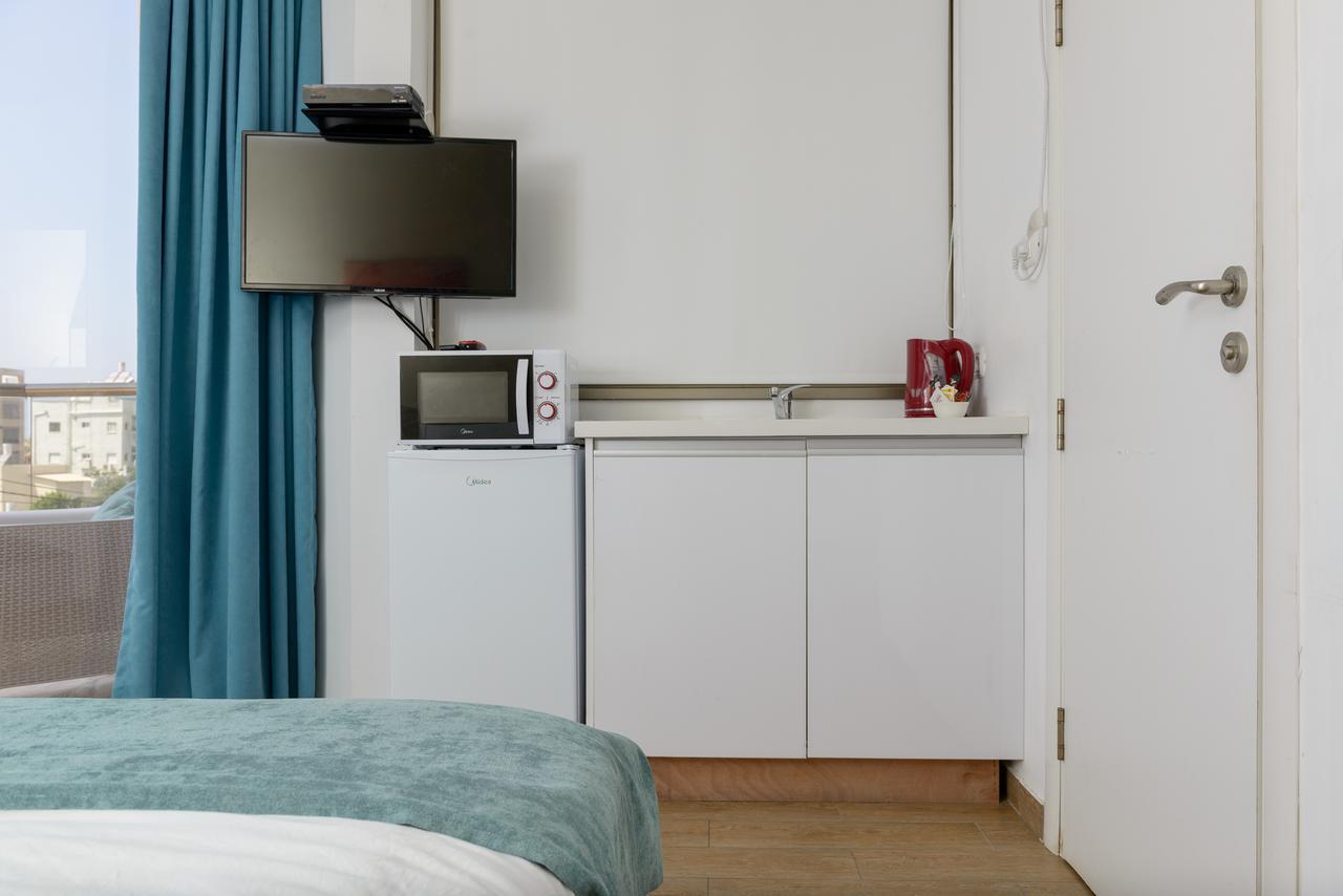 Studio & Apartments On The Beach By Aspentlv Tel Aviv Exterior photo