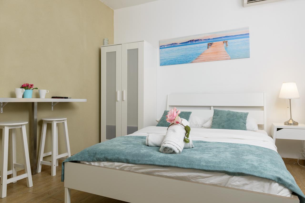 Studio & Apartments On The Beach By Aspentlv Tel Aviv Exterior photo
