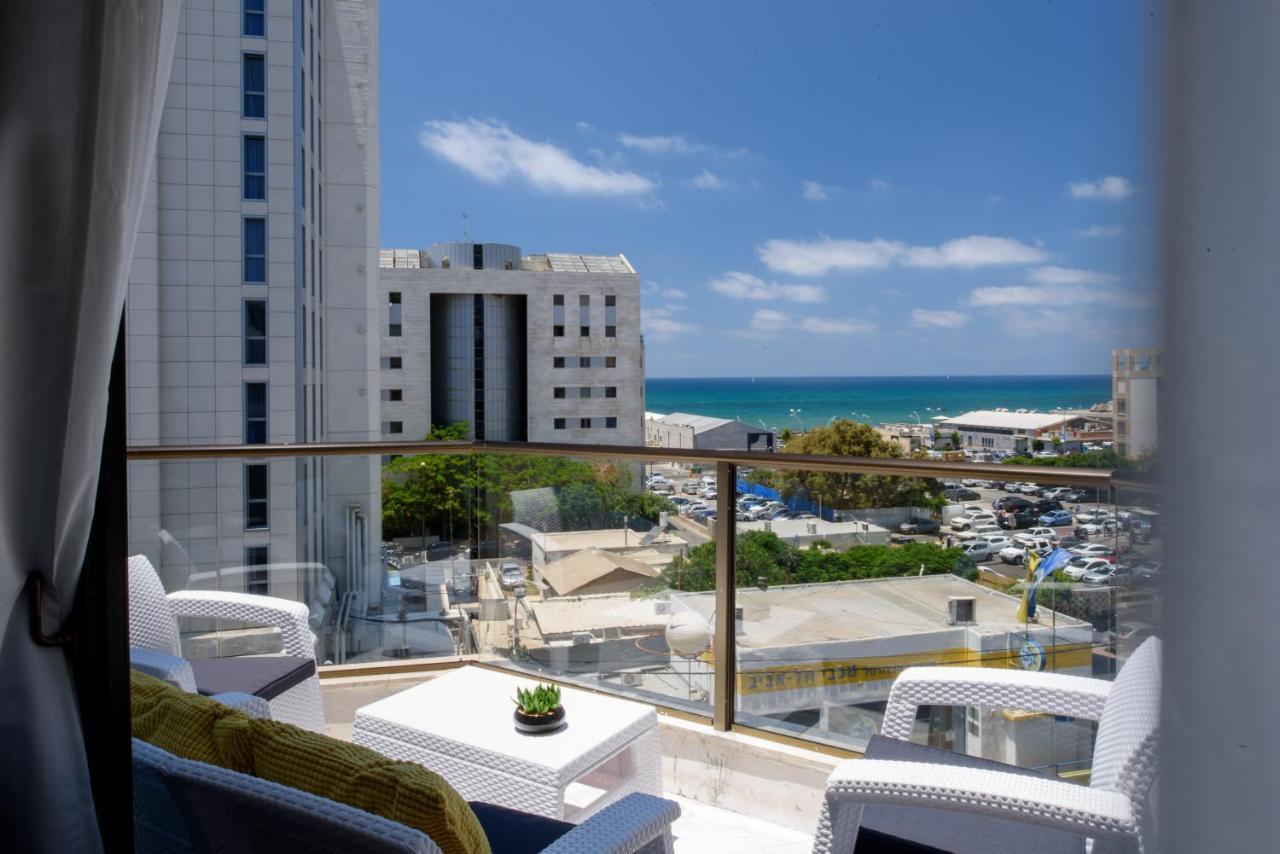 Studio & Apartments On The Beach By Aspentlv Tel Aviv Exterior photo